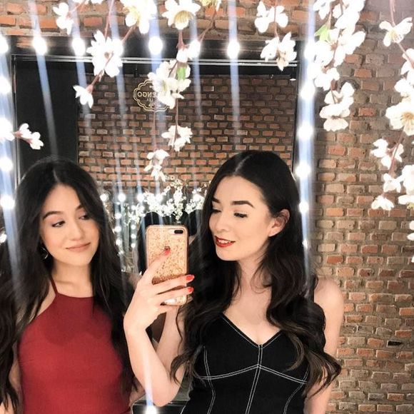 Meet your Posher, Pamela - Picture 1 of 1